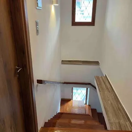 μιτάτο οίτη Lägenhet Pavliani